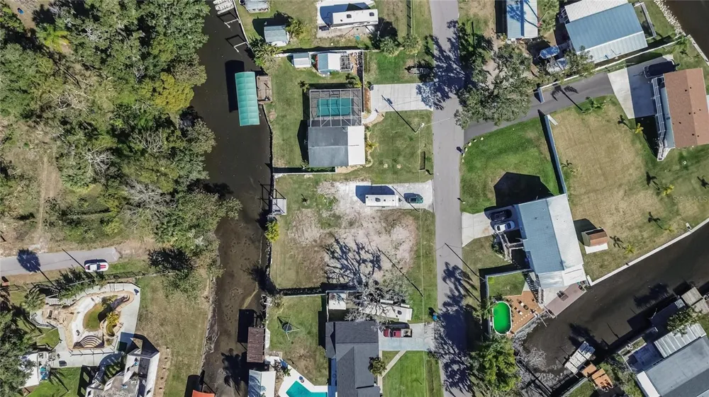 8615 PARKWAY CIRCLE Riverview, FL 33569
