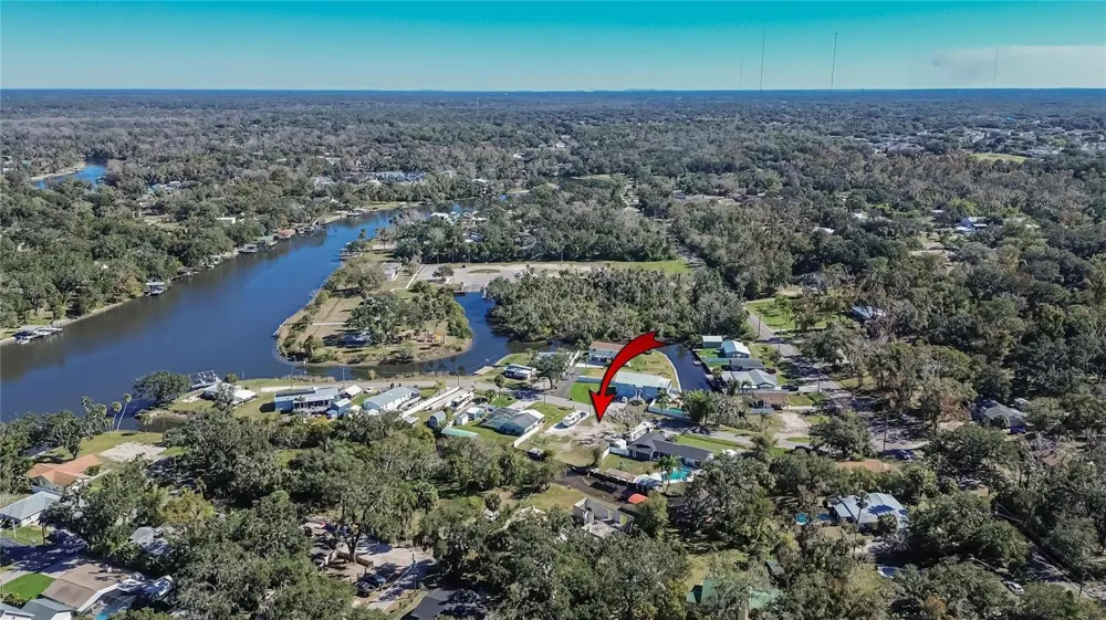 8615 PARKWAY CIRCLE Riverview, FL 33569