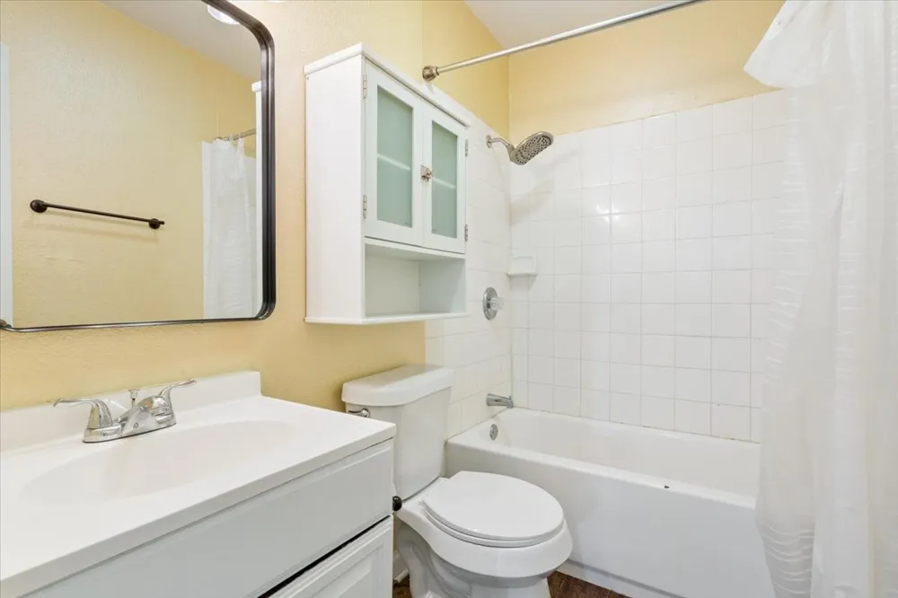 102 E Southland Avenue Marlin, TX 76661