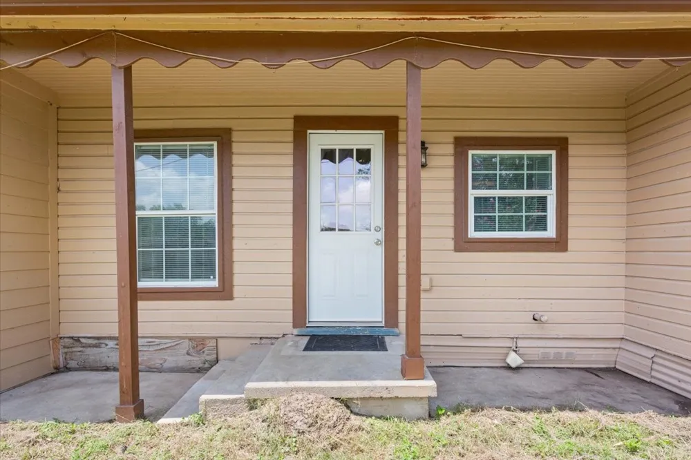 102 E Southland Avenue Marlin, TX 76661