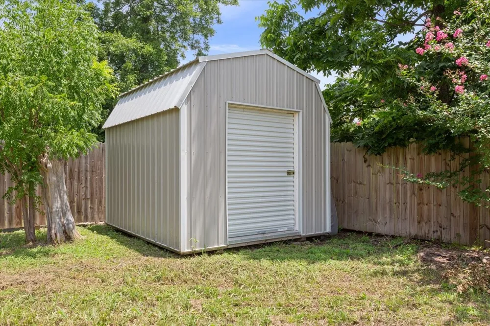 102 E Southland Avenue Marlin, TX 76661