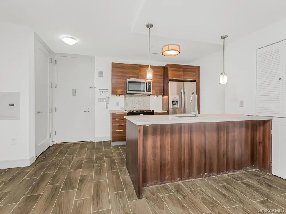 701 Ridge Hill Boulevard #1D