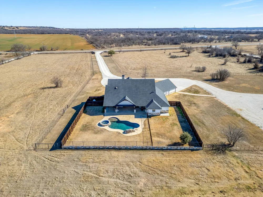 733 Fm 2652 Graham, TX 76450