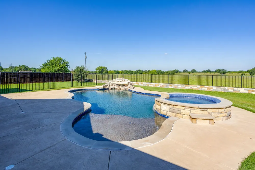 733 Fm 2652 Graham, TX 76450