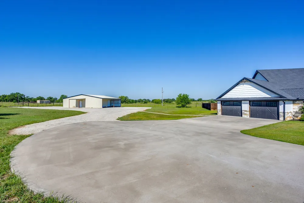 733 Fm 2652 Graham, TX 76450