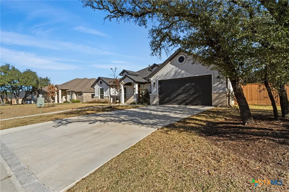4113 Turning Leaf Drive Nolanville, TX 76559