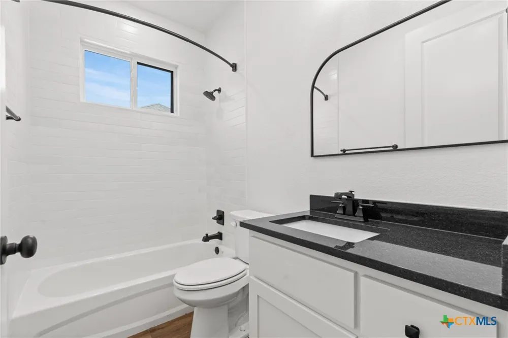 4113 Turning Leaf Drive Nolanville, TX 76559