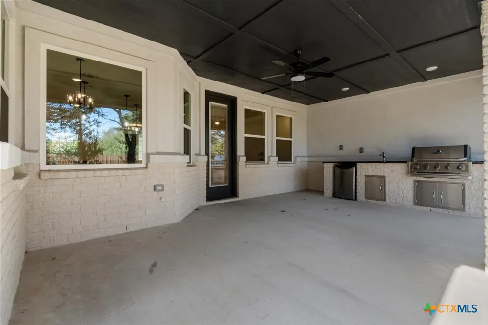 4113 Turning Leaf Drive Nolanville, TX 76559