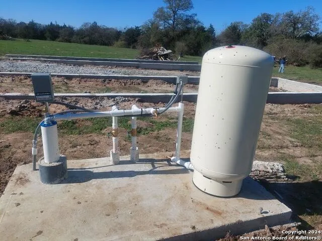 000 CR 401 Waelder, TX 78959
