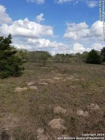 000 CR 401 Waelder, TX 78959