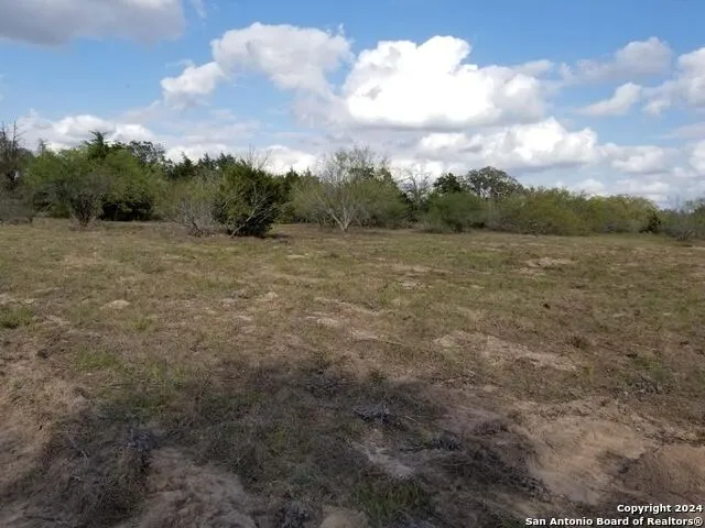 000 CR 401 Waelder, TX 78959