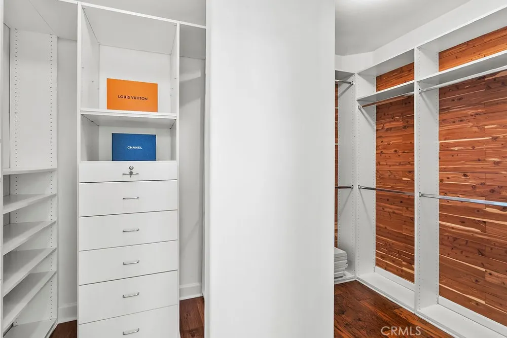 19 Harbor Pointe Corona del Mar, CA 92625