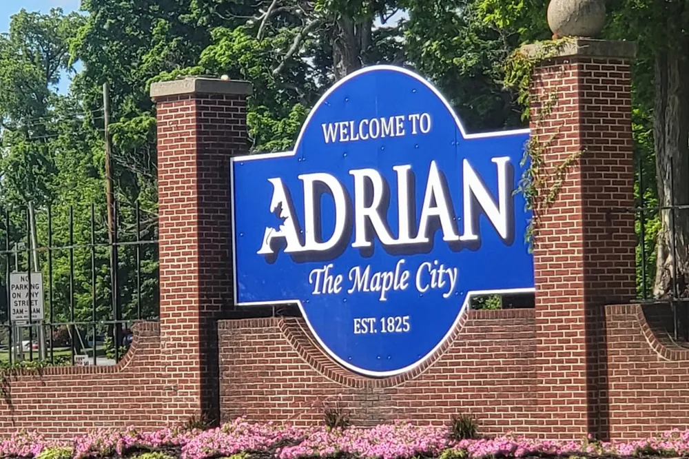 4587 Adrian Highway Adrian, MI 49221