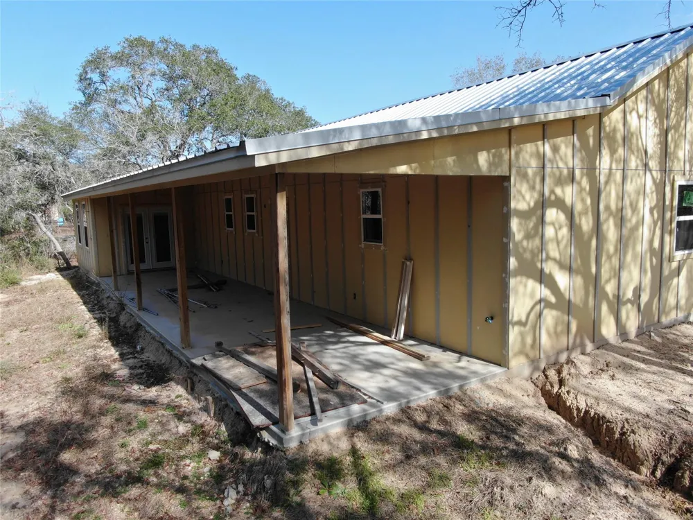 1044 Reeves Road Garwood, TX 77442