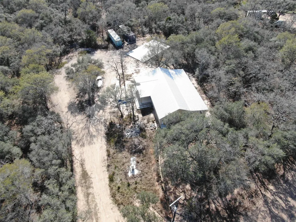 1044 Reeves Road Garwood, TX 77442