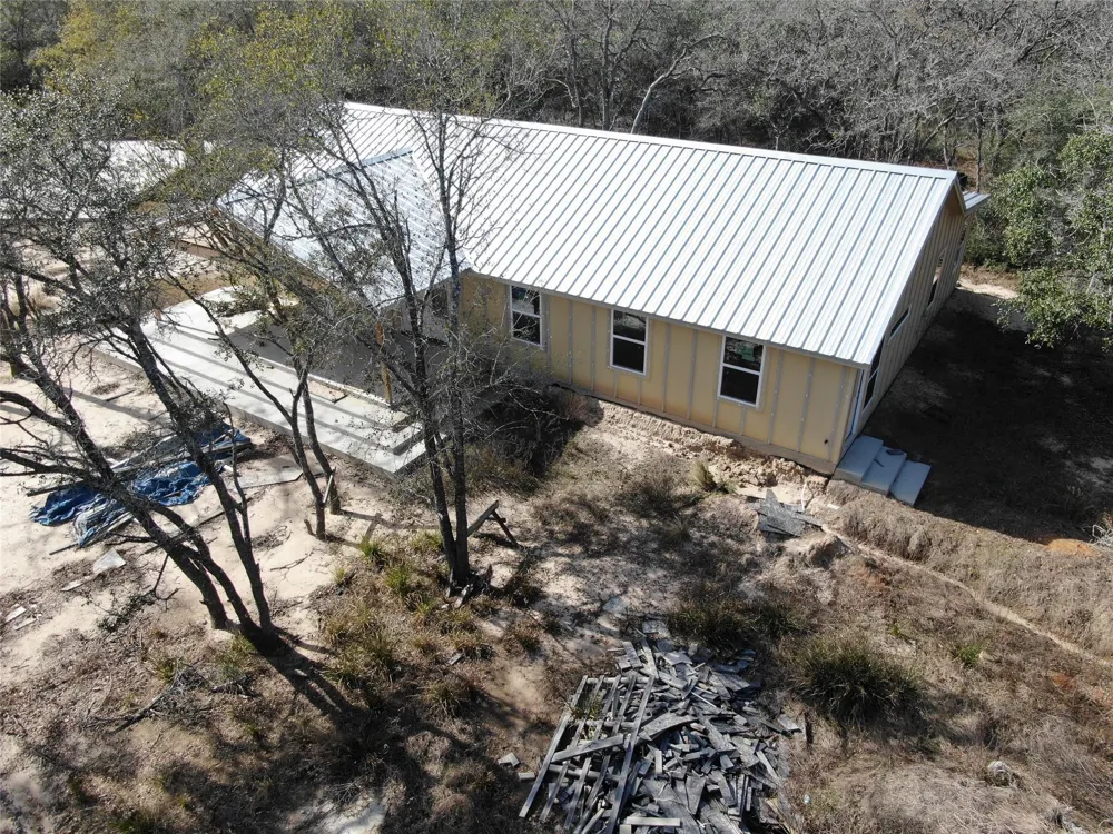 1044 Reeves Road Garwood, TX 77442