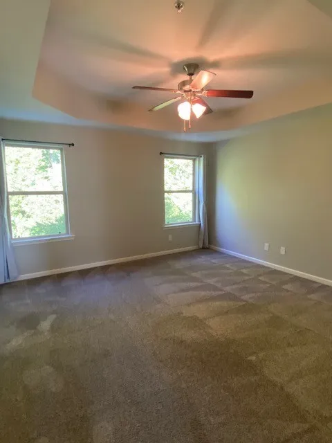 1076 Neeleys Bnd Spring Hill, TN 37174