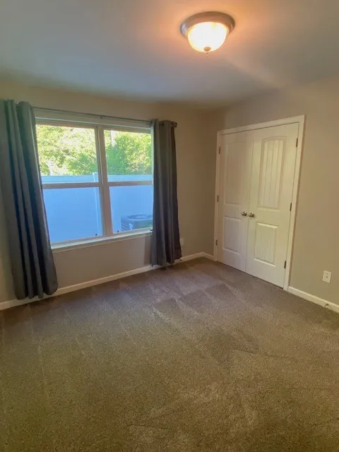 1076 Neeleys Bnd Spring Hill, TN 37174
