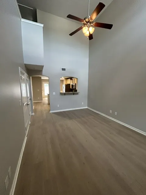 1076 Neeleys Bnd Spring Hill, TN 37174