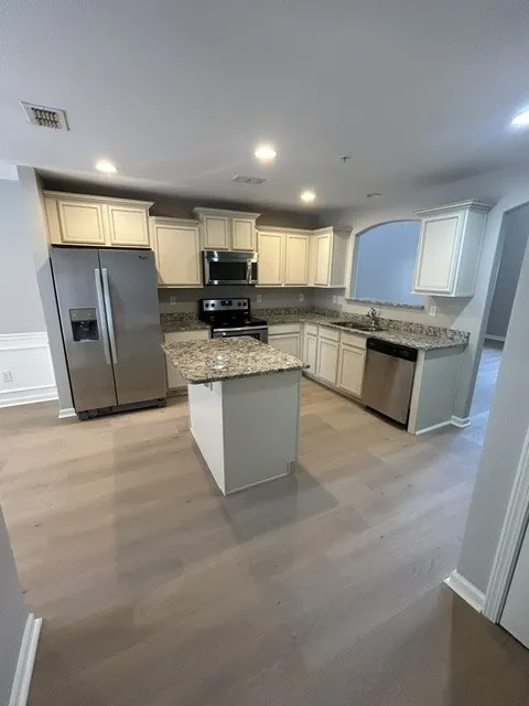 1076 Neeleys Bnd Spring Hill, TN 37174