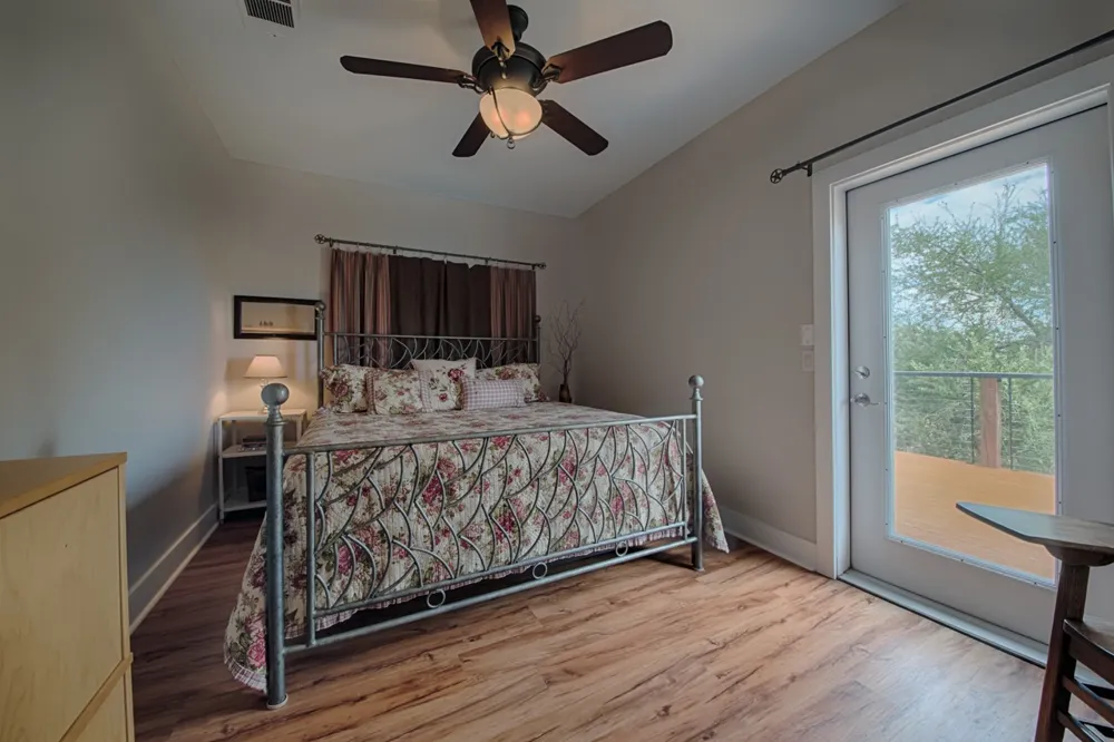 348 Chimney Cove Drive Marble Falls, TX 78654