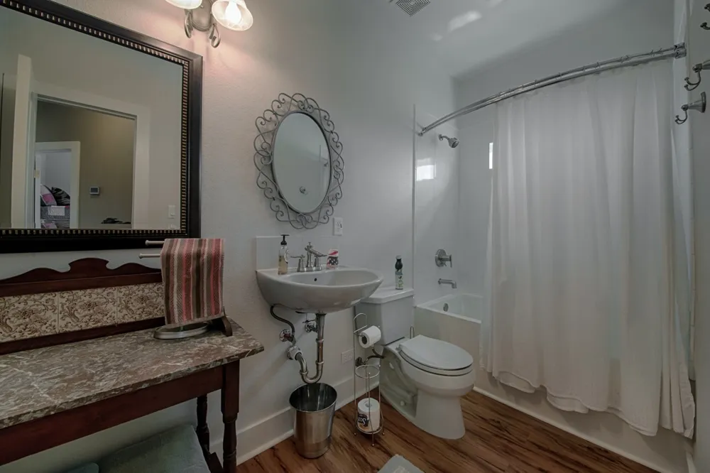 348 Chimney Cove Drive Marble Falls, TX 78654