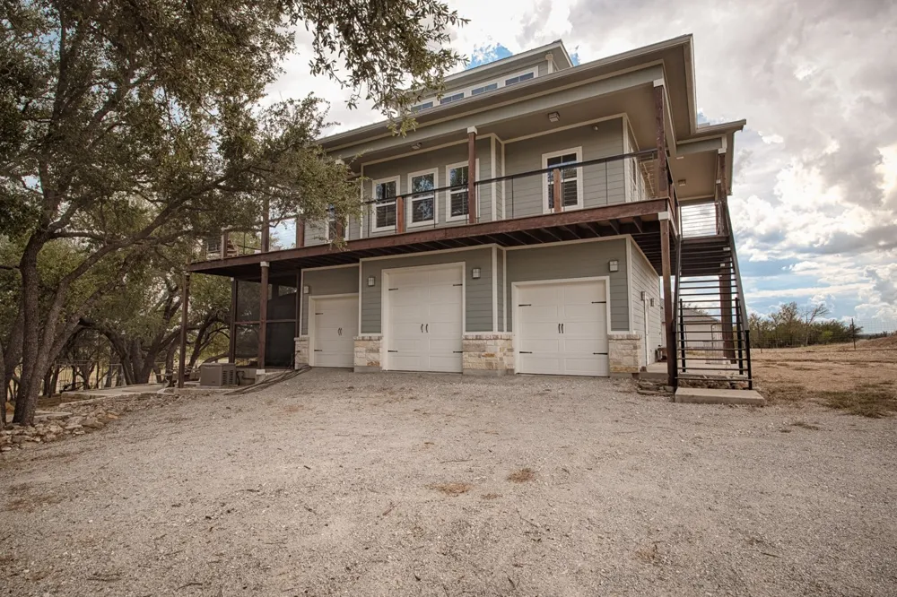 348 Chimney Cove Drive Marble Falls, TX 78654