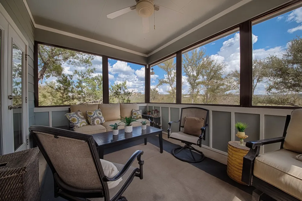 348 Chimney Cove Drive Marble Falls, TX 78654