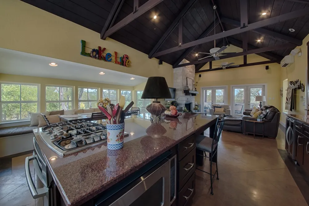 348 Chimney Cove Drive Marble Falls, TX 78654