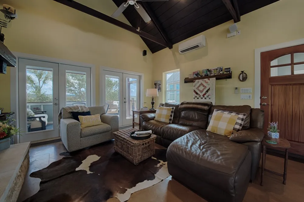 348 Chimney Cove Drive Marble Falls, TX 78654