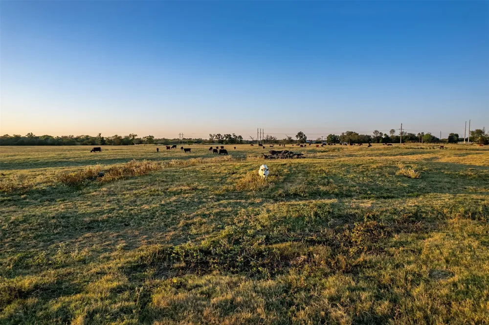 5081 154 Highway Yantis, TX 75497