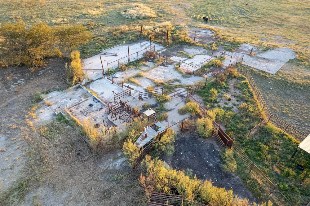 5081 154 Highway Yantis, TX 75497