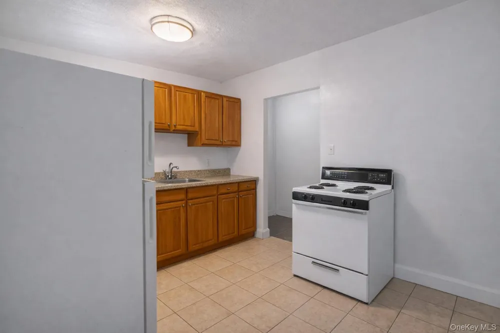 576 Barbey Street Brooklyn, NY 11207