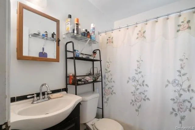 576 Barbey Street Brooklyn, NY 11207