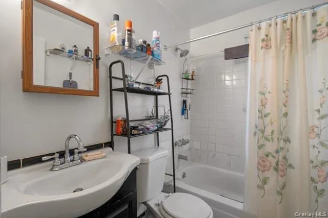 576 Barbey Street Brooklyn, NY 11207