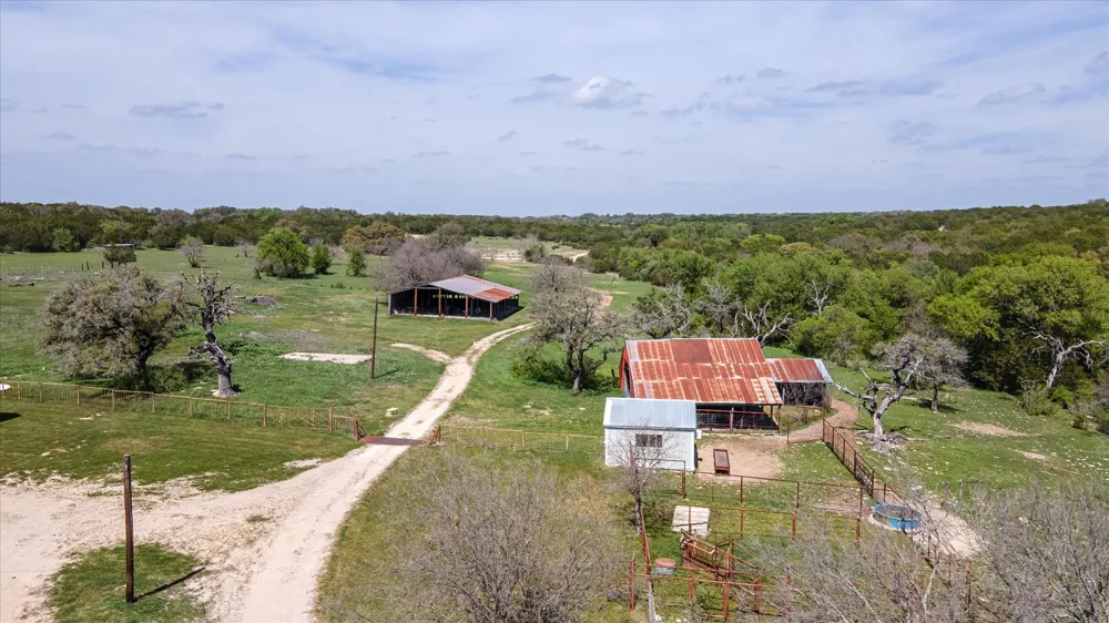 9885 County Road 270 Hico, TX 76457