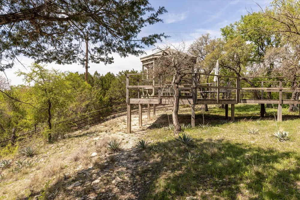 9885 County Road 270 Hico, TX 76457