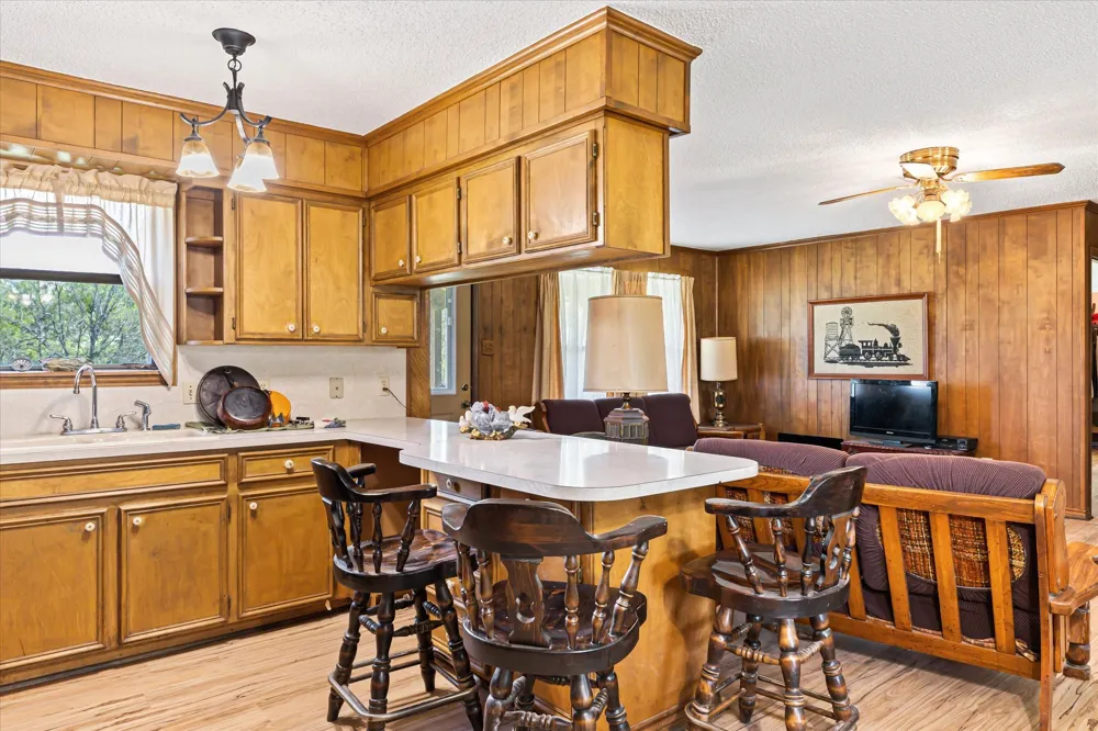9885 County Road 270 Hico, TX 76457