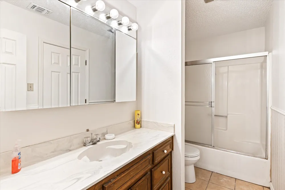 9885 County Road 270 Hico, TX 76457