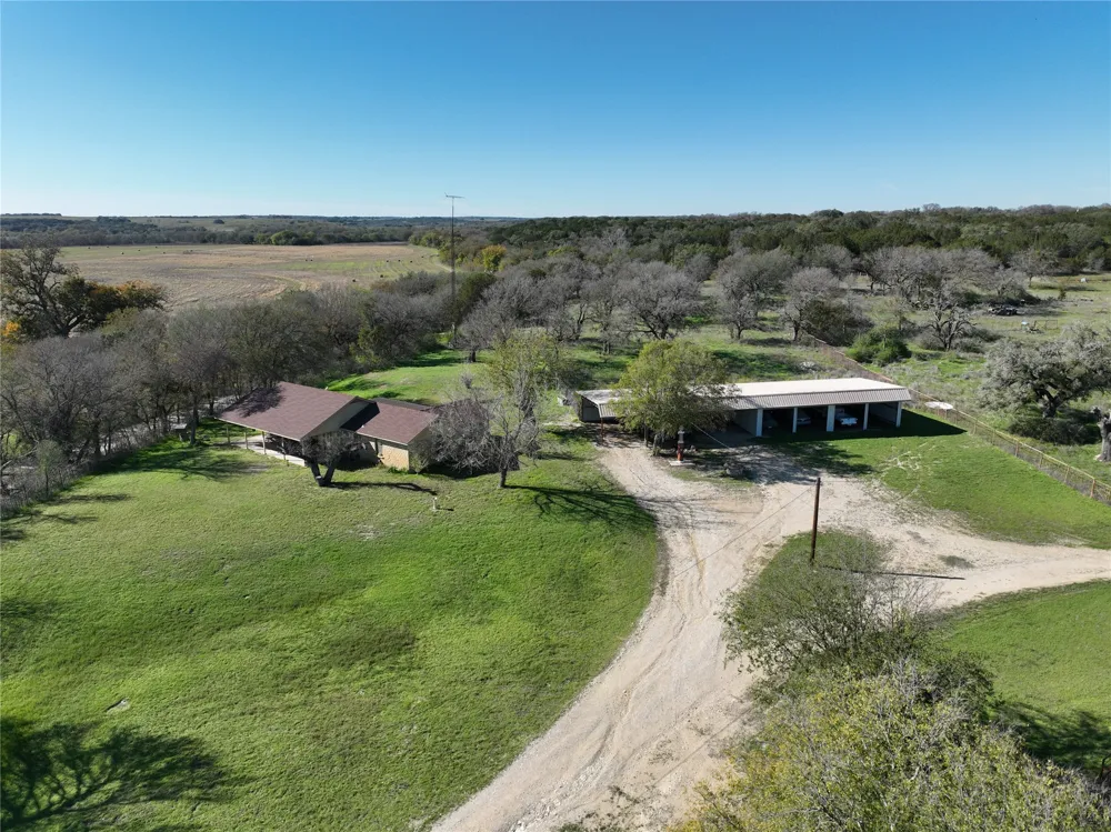 9885 County Road 270 Hico, TX 76457