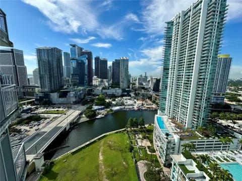 350 S Miami Ave #3008