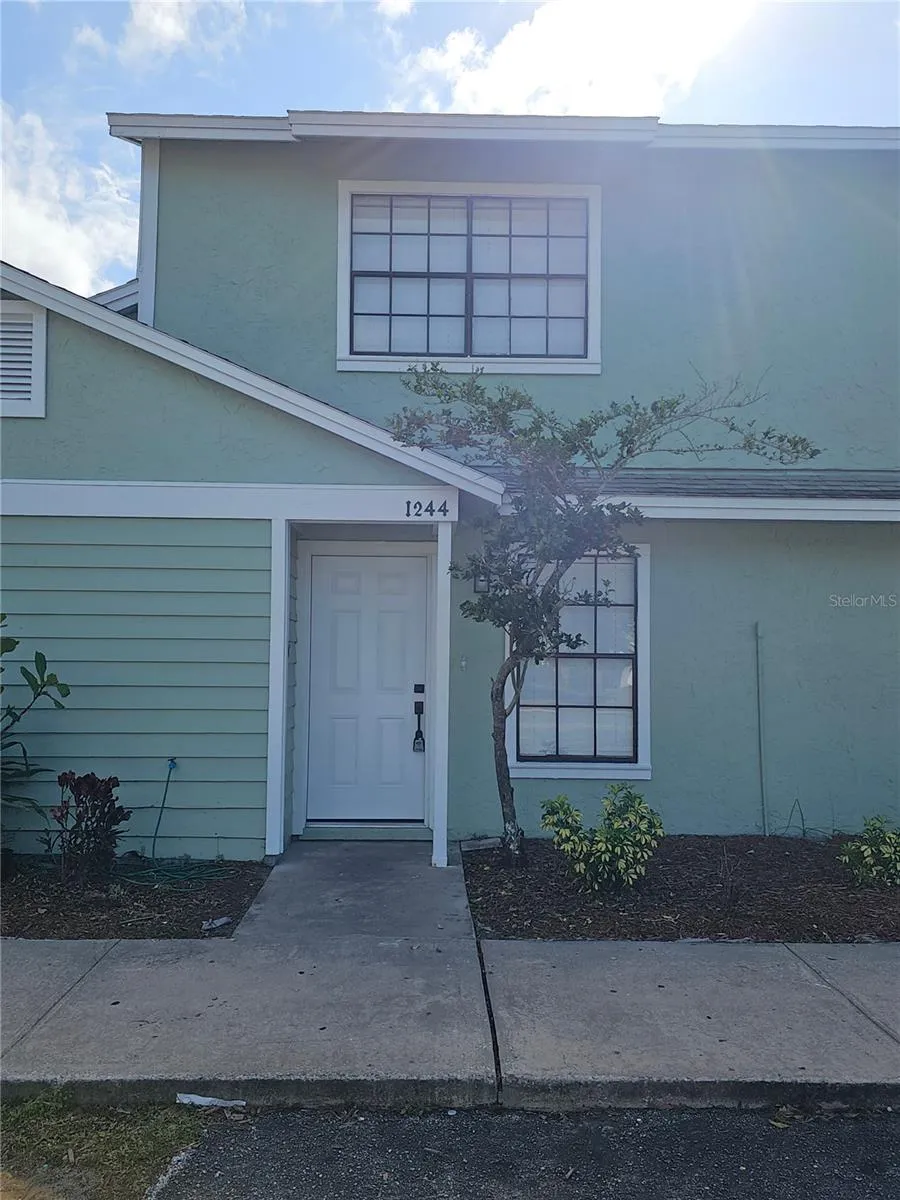 1236 DOVEHILL DRIVE #1244 Apopka, FL 32703