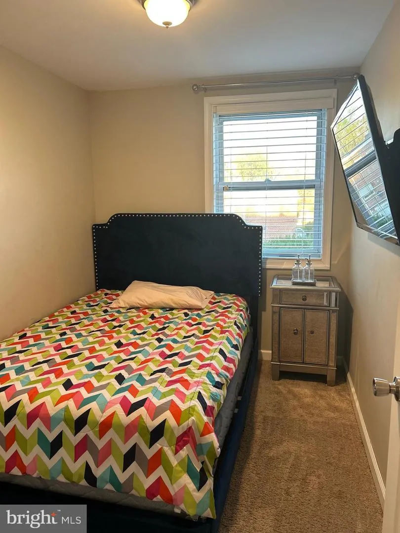 777 BENNINGTON ROAD Folcroft, PA 19032