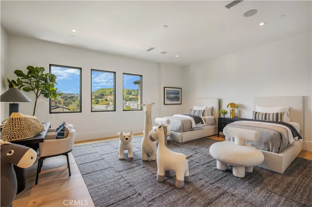 24105 HIDDEN RIDGE ROAD Hidden Hills, CA 91302