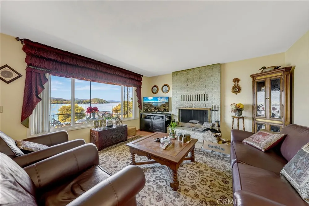 9245 Glenhaven Drive Glenhaven, CA 95443