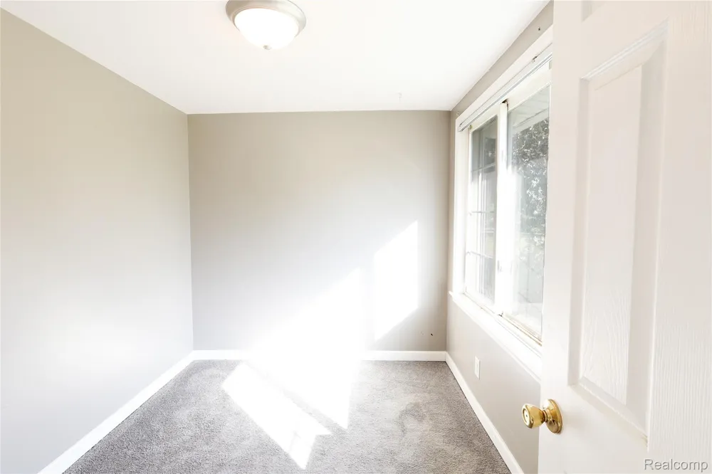 3319 Lakeview Street Frenchtown Township, MI 48162
