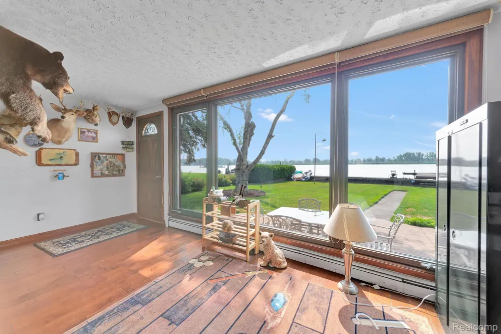 429 Edgewater Algonac City, MI 48001