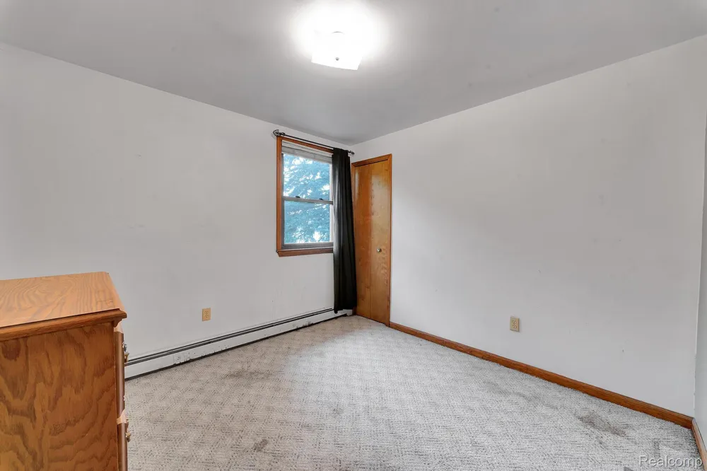 429 Edgewater Algonac City, MI 48001