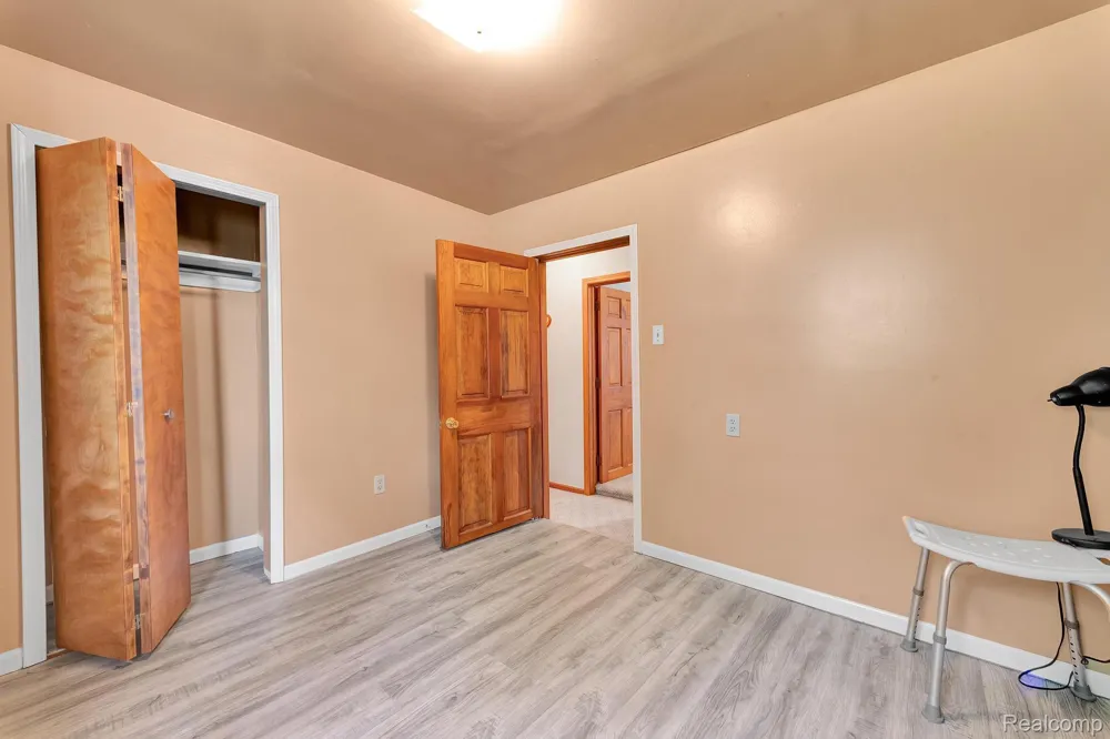 429 Edgewater Algonac City, MI 48001
