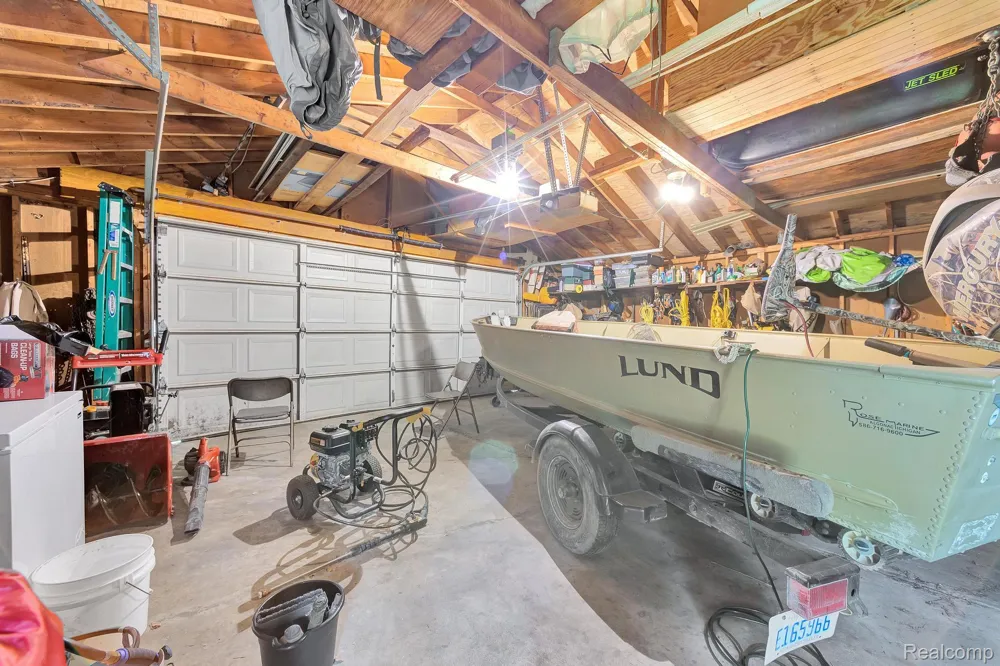 429 Edgewater Algonac City, MI 48001